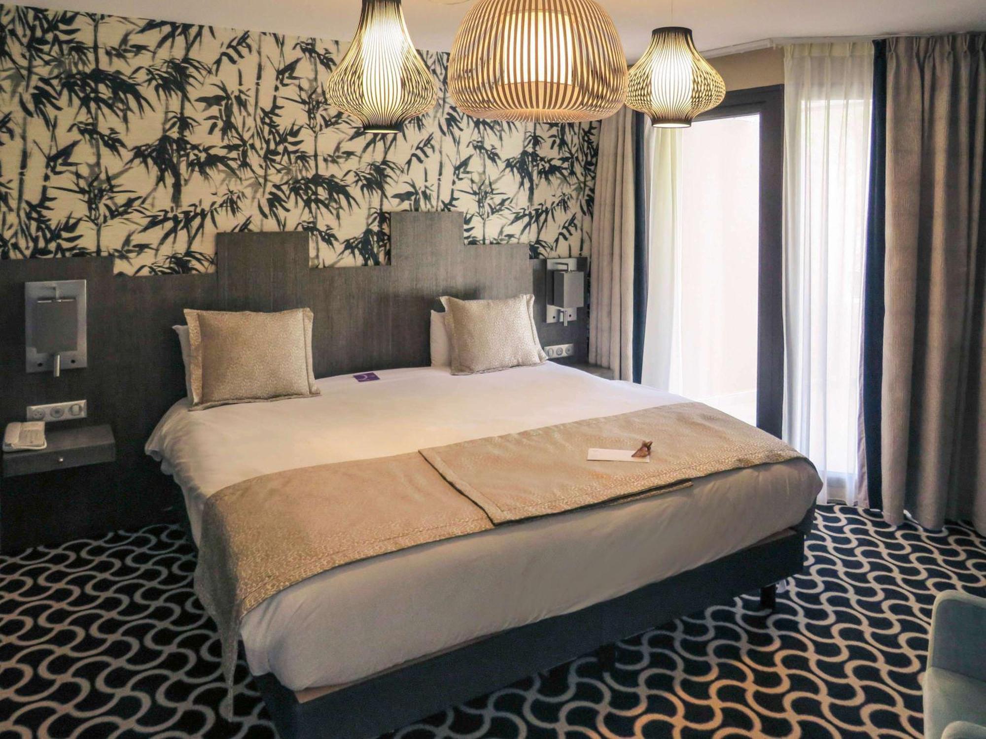 Mercure Brignoles Golf De Barbaroux & Spa Ngoại thất bức ảnh