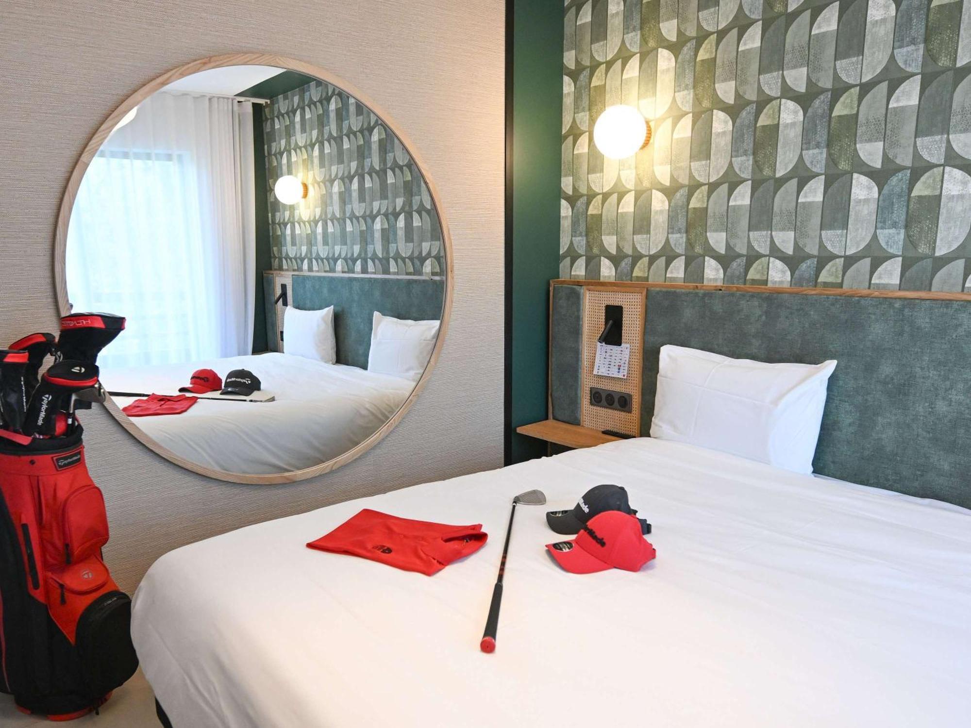 Mercure Brignoles Golf De Barbaroux & Spa Ngoại thất bức ảnh